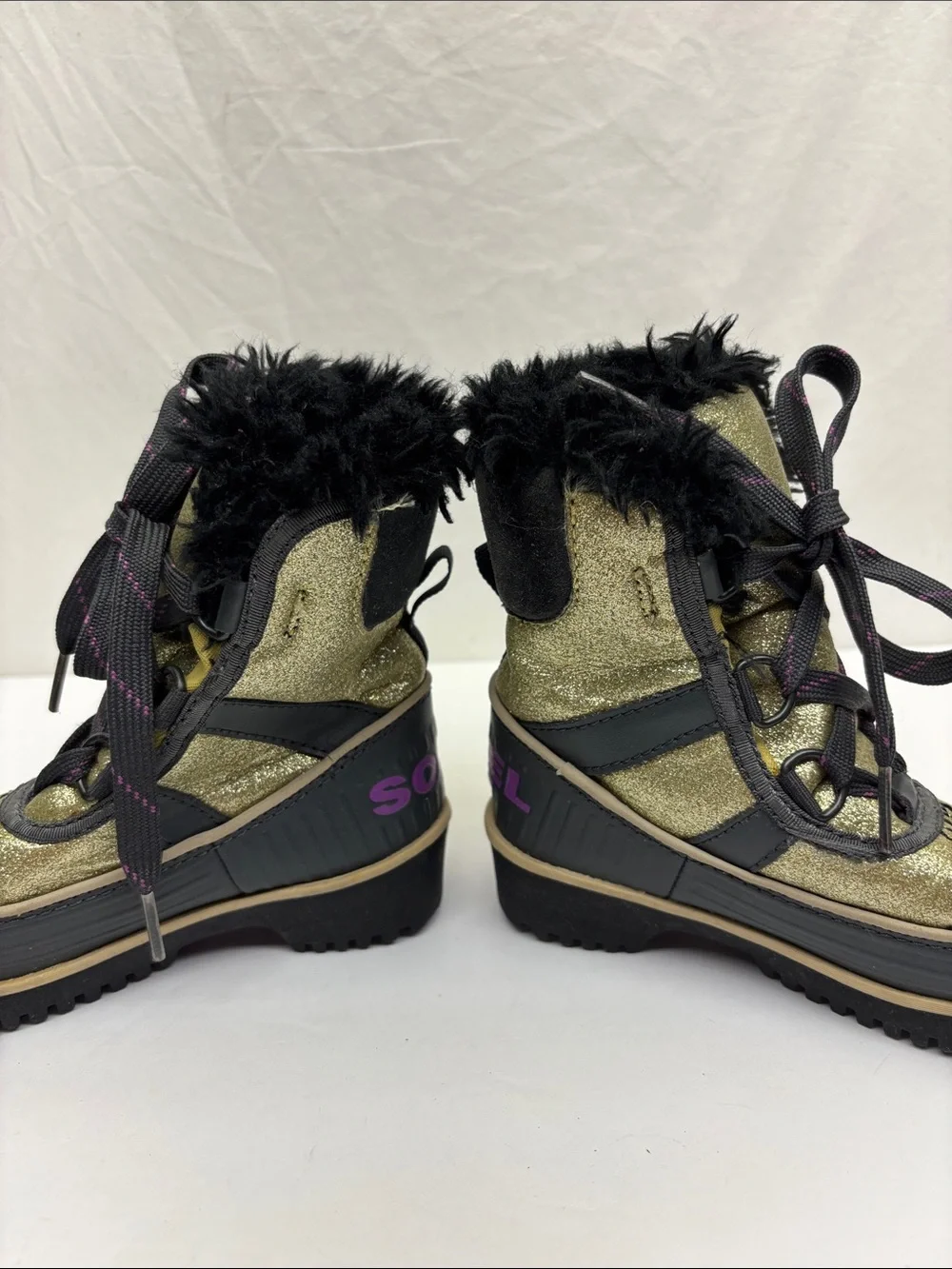 Sorel sparkling gold